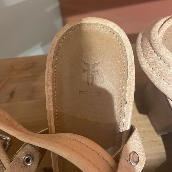 Frye sandal - Picture 5 of 5